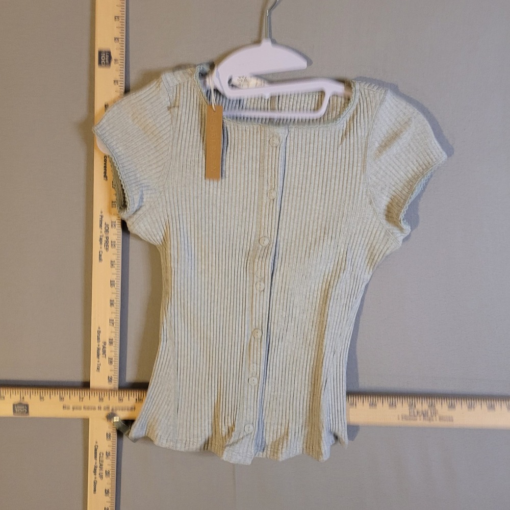 ABONLEN Sage Green Ribbed Knit Button Front Short Sleeve‎ Crop Top Small NWT